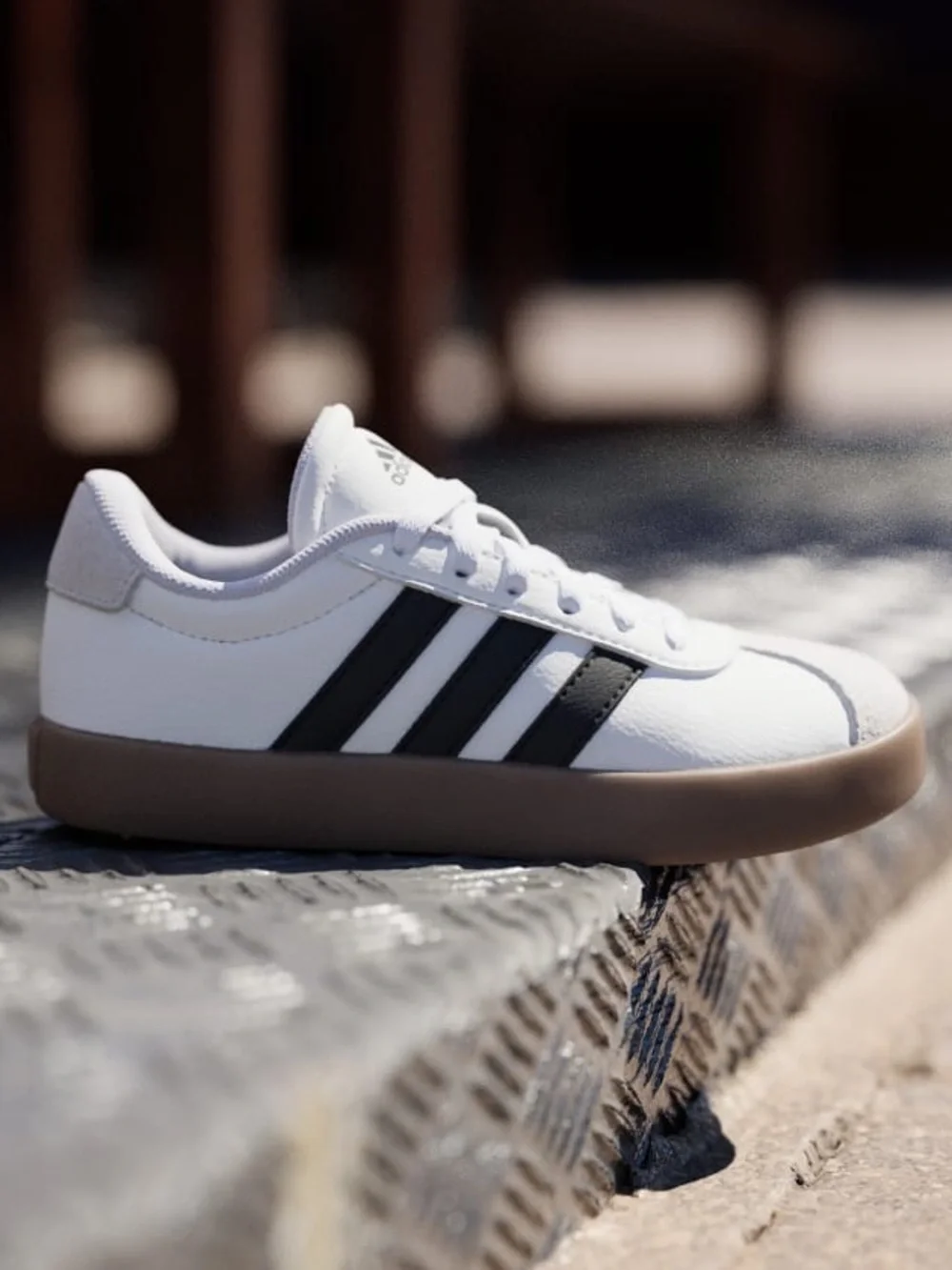 Adidas Kids VL Court 3.0 Sneakers White Black Gum Sole Leather Shoes Size 4
